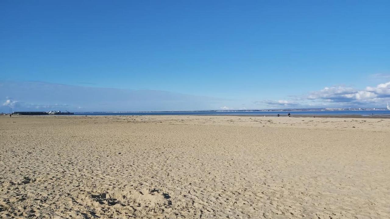 Anchor Down Cottage The Perfect Seaside Retreat Sleeps 4 Beach 2 Mins Ryde  Kültér fotó